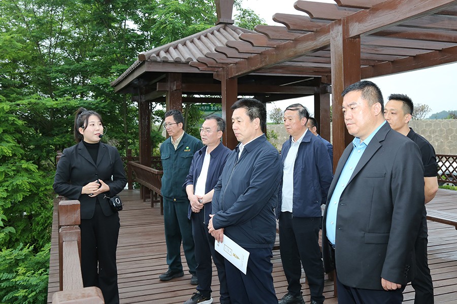 40-2023年6月，省生態(tài)環(huán)境廳副廳長劉文璽蒞臨金徽股份調(diào)研.jpg
